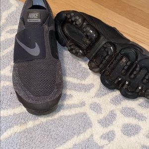 black nikes
